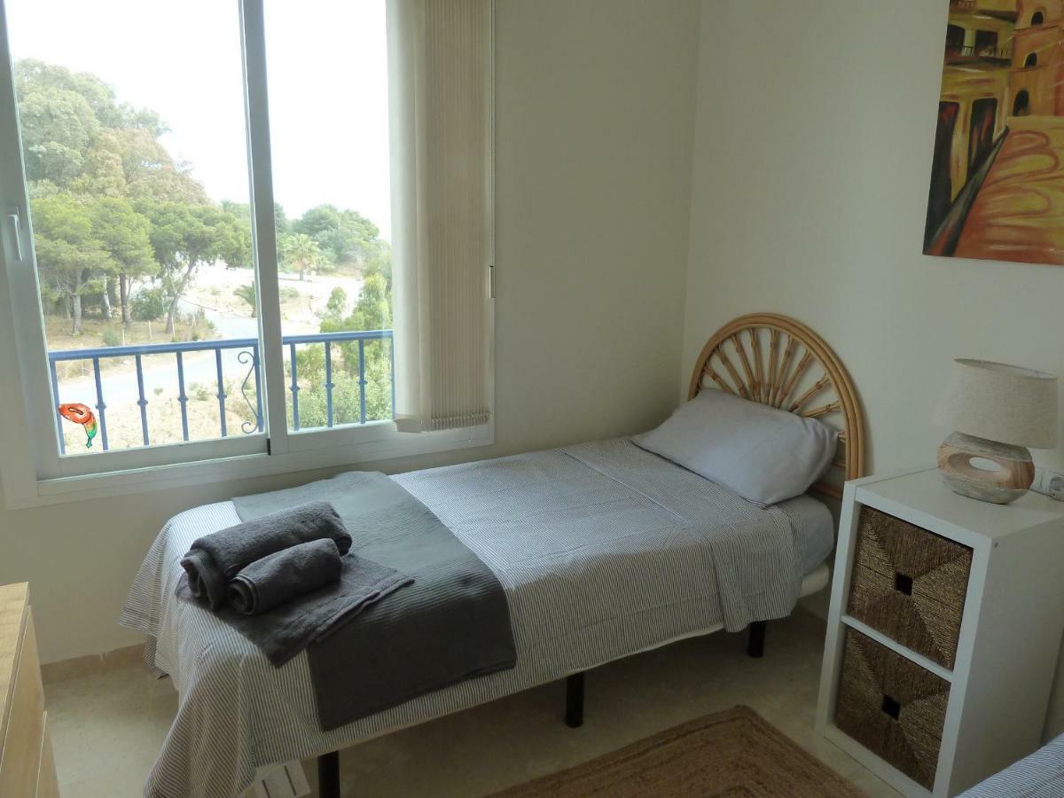 Jazmin Miraflores Seaview *
